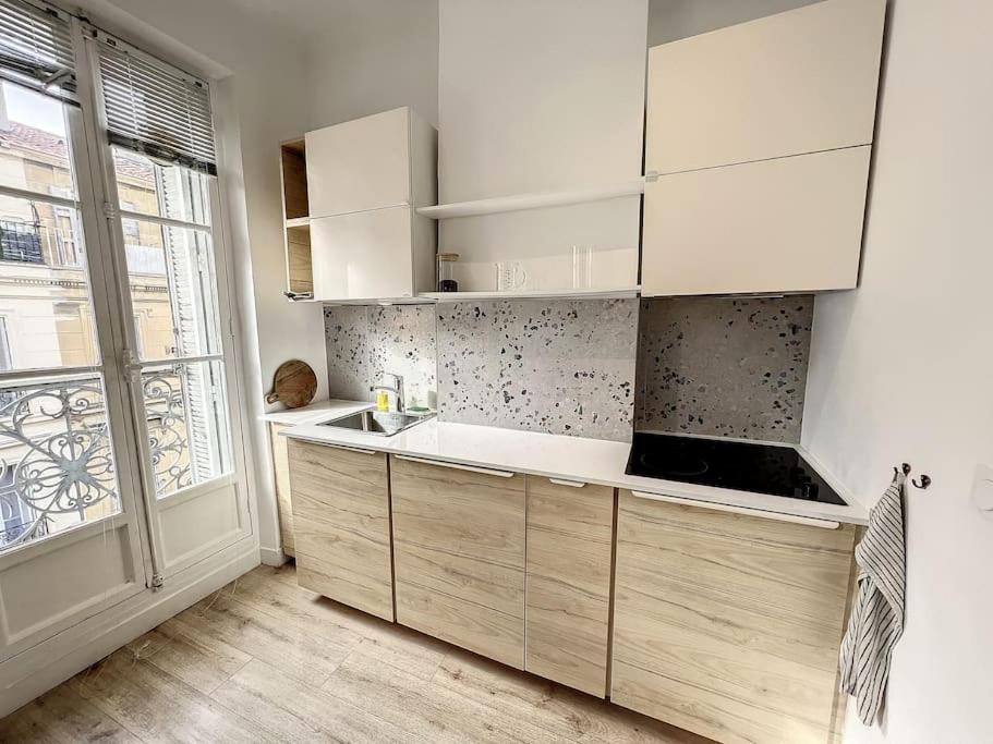 Place - Appartement Lumineux Au Coeur De La Joliette Μασσαλία Εξωτερικό φωτογραφία
