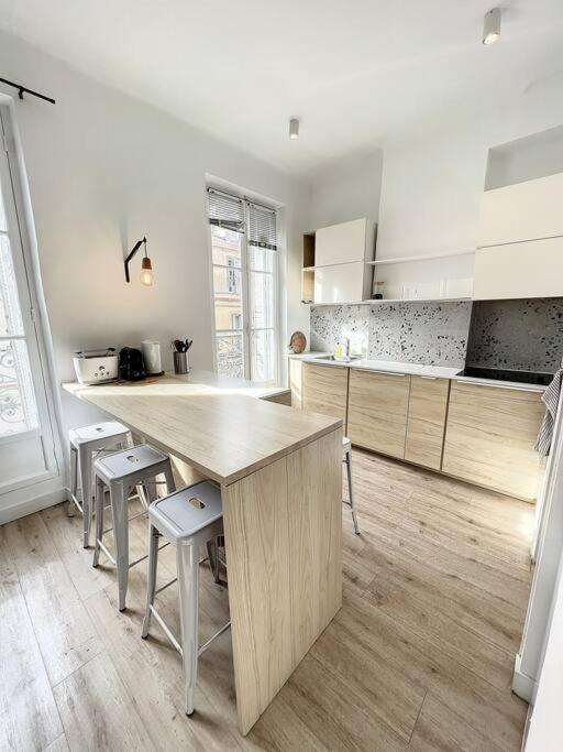 Place - Appartement Lumineux Au Coeur De La Joliette Μασσαλία Εξωτερικό φωτογραφία